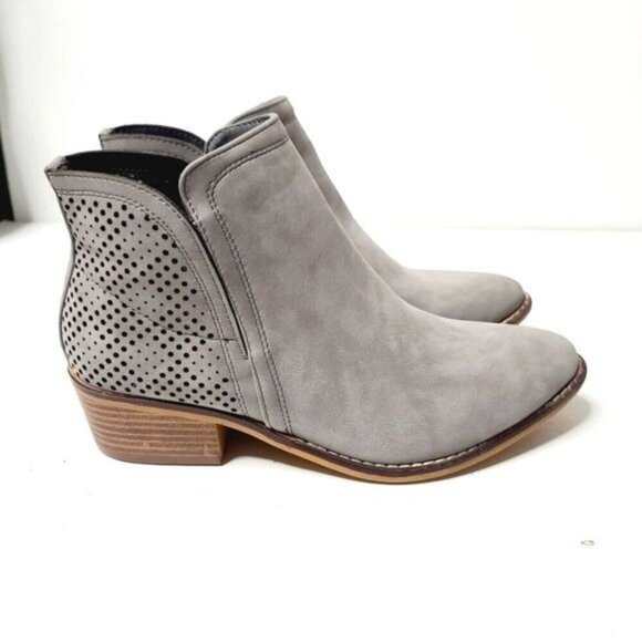 Madden Girl Shoes - Madden Girl Grey Perforated Ankle Booties size 6 1/2